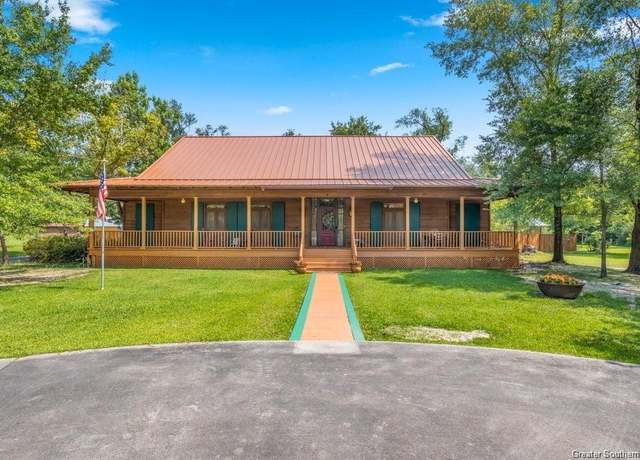Property at 725 Kingswood Drive Drive, Sulphur, LA 70665, 4 beds, 4.5 baths