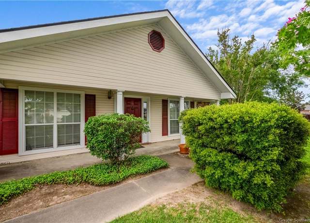 Property at 5706 Alder Street Street, Lake Charles, LA 70605, 3 beds, 2 baths