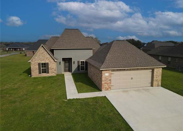 Property at 615 Walnut Street Street, Iowa, LA 70647, 4 beds, 3 baths