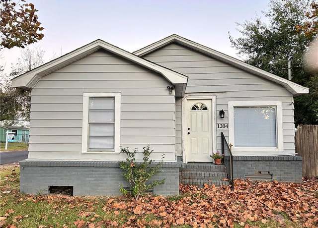Property at 1204 S Crocker Street Street, Sulphur, LA 70663, 3 beds, 1 bath