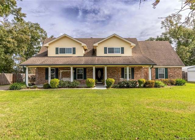Property at 4720 Taimer Street Street, Lake Charles, LA 70605, 4 beds, 2.5 baths