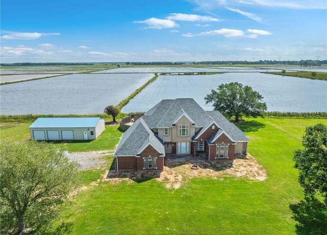 Property at 25390 Tietje Road Road, Elton, LA 70532, 4 beds, 4.5 baths