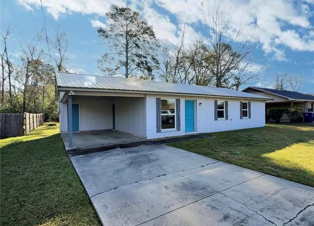 Property at 333 Dees Street Street, Deridder, LA 70634, 2 beds, 2 baths