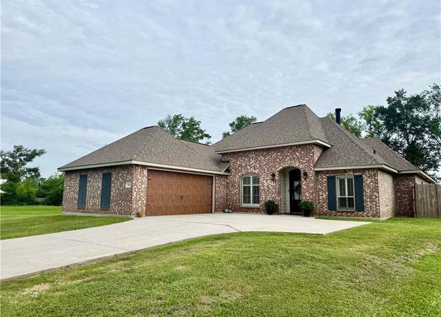 Property at 660 Landwood Drive Drive, Lake Charles, LA 70611, 4 beds, 2 baths