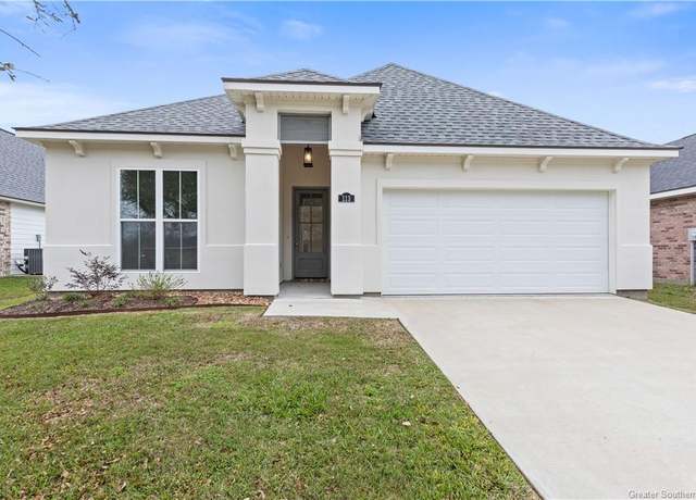 Property at 113 Overhill Drive Drive, Lake Charles, LA 70605, 4 beds, 2 baths
