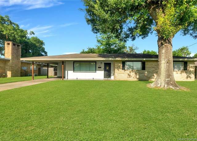Property at 4435 Oaklawn Street Street, Lake Charles, LA 70605, 3 beds, 2 baths