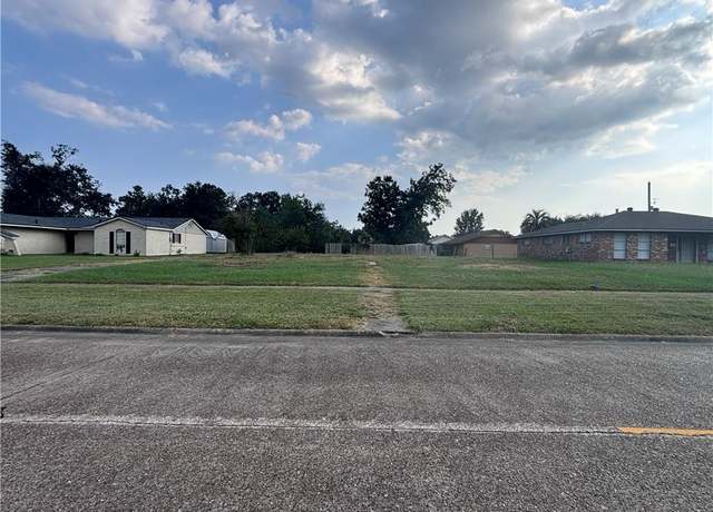 Property at 1009 Jefferson Drive Drive, Lake Charles, LA 70605