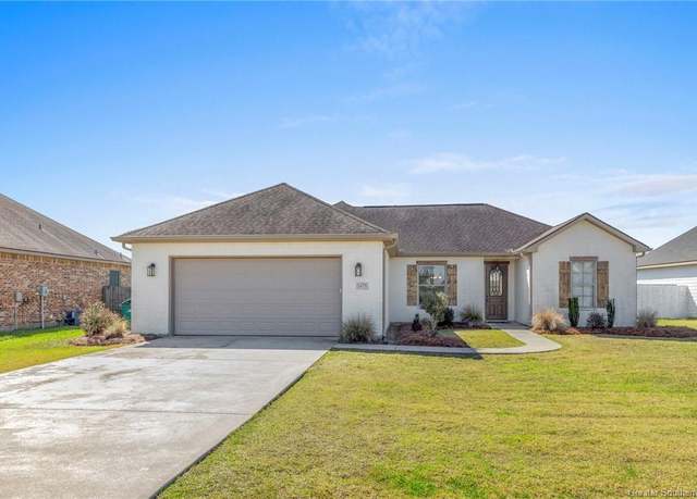 Property at 1475 Trisha Court Court, Lake Charles, LA 70611, 3 beds, 2 baths