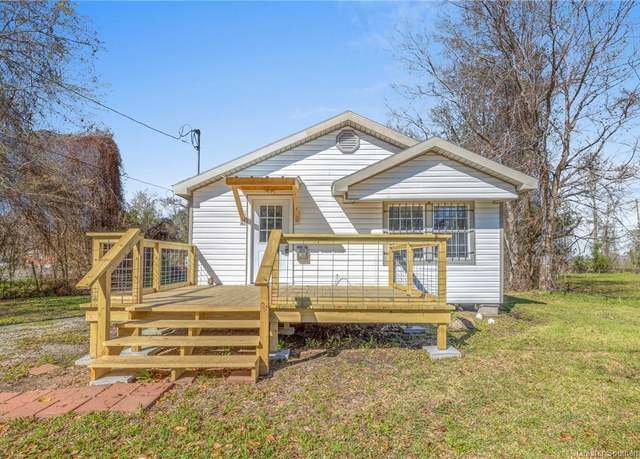 Property at 219 N Hodges Street Street, Lake Charles, LA 70601, 2 beds, 1 bath