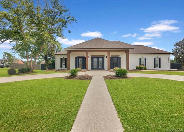 Property at 1773 Jessica Lane Lane, Lake Charles, LA 70611, 4 beds, 2 baths
