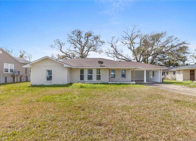 Property at 1626 6th Street Street, Lake Charles, LA 70601, 3 beds, 2 baths