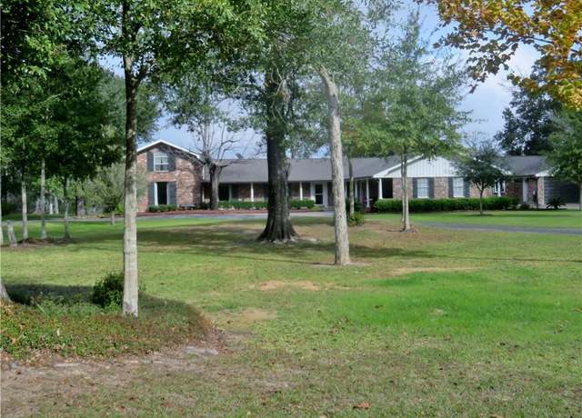 Property at 1024 Hollis Road Road, Westlake, LA 70669, 6 beds, 5 baths