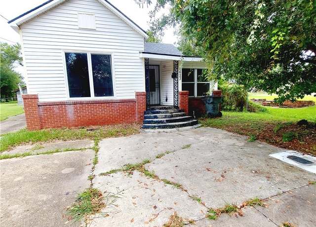 Property at 1623 Gieffers Street Street, Lake Charles, LA 70601, 3 beds, 1.5 baths
