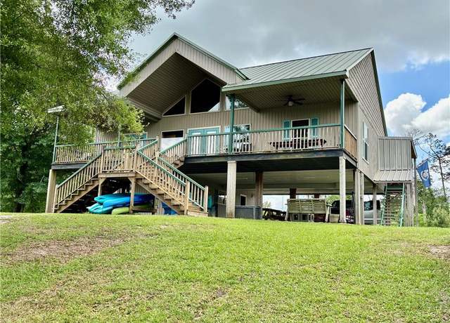 Property at 1040 Edwards Road Road, Sulphur, LA 70663, 3 beds, 2.5 baths