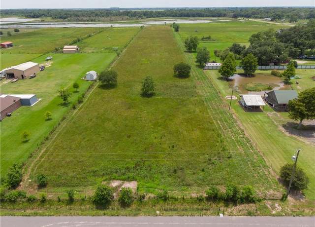 Property at 907 Casper Road Road, Other City, LA 70578