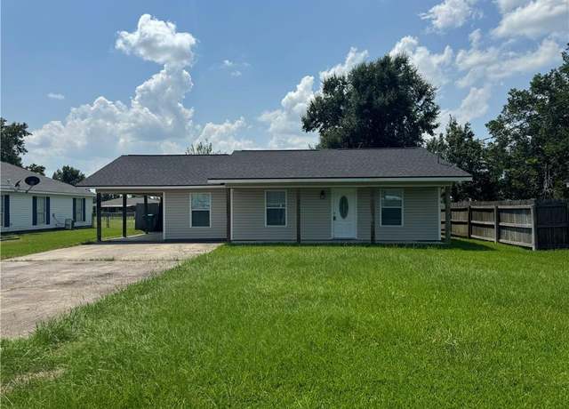 Property at 113 N Lightner Avenue Avenue, Iowa, LA 70647, 4 beds, 2 baths
