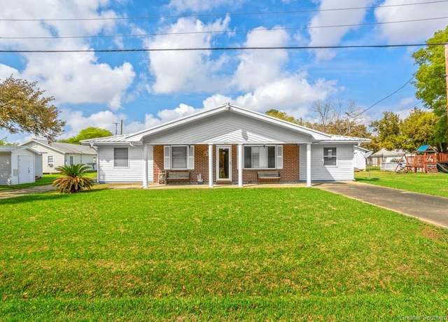 Property at 206 S 2nd Street Street, Gueydan, LA 70542