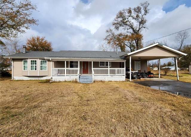 Property at 333 Champagne Circle Circle, Moss Bluff, LA 70611, 3 beds, 2 baths