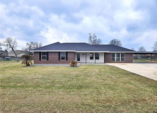Property at 649 Jonquil Lane Lane, Lake Charles, LA 70611, 3 beds, 2 baths