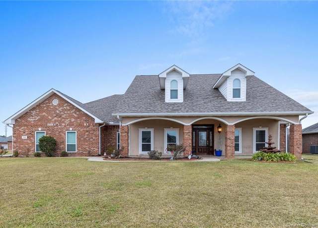 Property at 318 Hampton Court Court, Lake Charles, LA 70605, 4 beds, 2 baths
