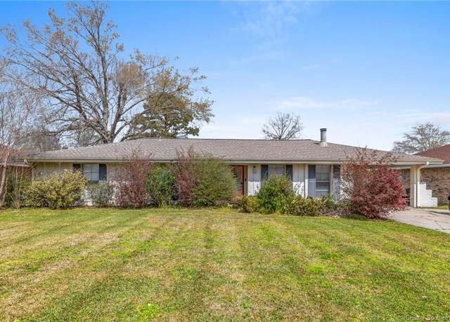 Property at 1436 S Greenfield Circle Circle, Lake Charles, LA 70605, 3 beds, 2 baths