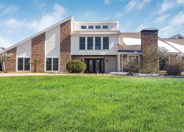Property at 5027 Fernwood Drive Drive, Lake Charles, LA 70605, 6 beds, 4.5 baths