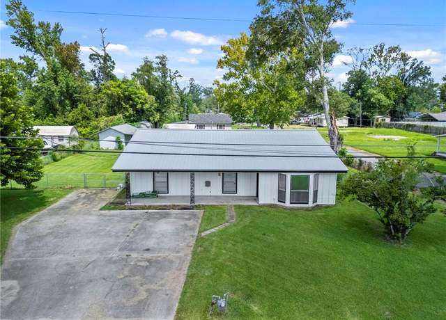 Property at 238 Champagne Circle Circle, Moss Bluff, LA 70611, 3 beds, 2 baths