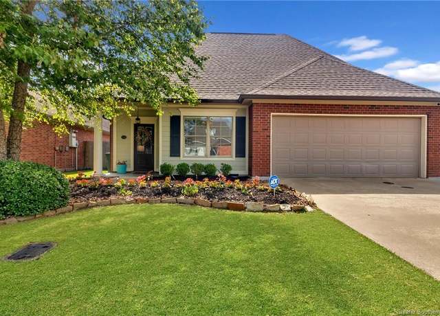 Property at 2124 La Cache Drive Drive, Lake Charles, LA 70601, 3 beds, 2 baths