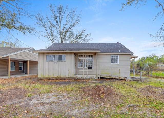 Property at 2234 12th Street Street, Lake Charles, LA 70601, 3 beds, 1 bath