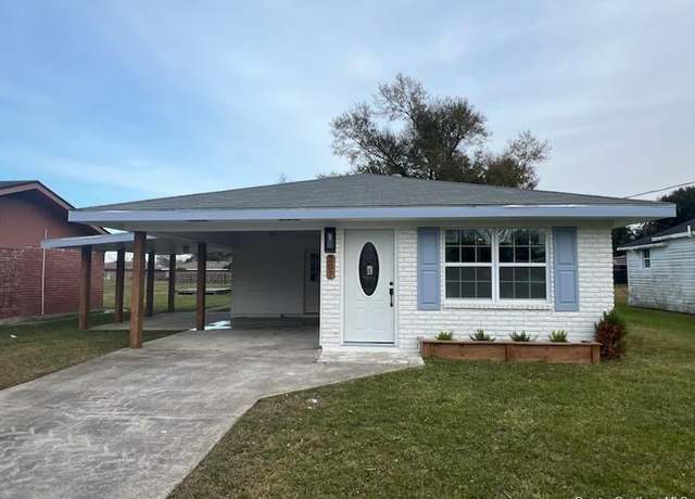 Property at 207 S Bowers Avenue Avenue, Iowa, LA 70647, 3 beds, 1 bath