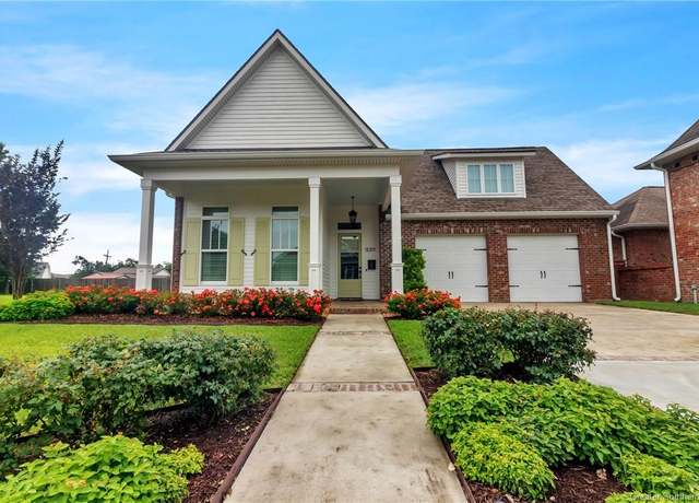 Property at 1220 Five Oaks Drive Drive, Lake Charles, LA 70605, 3 beds, 2.5 baths