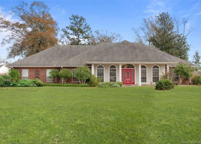 Property at 1130 Athens Drive Drive, Lake Charles, LA 70611, 3 beds, 2.5 baths
