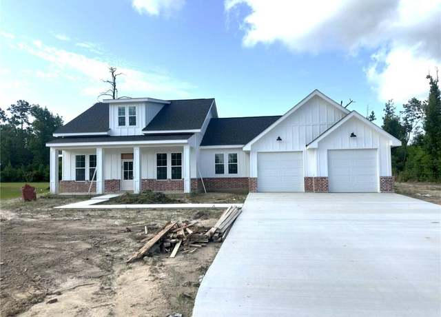 Property at 1485 Tomahawk Drive Drive, Lake Charles, LA 70611, 4 beds, 2 baths