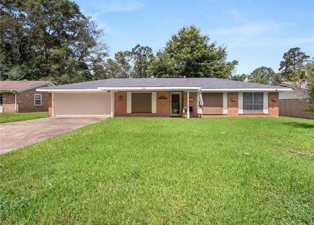 Property at 134 Powell Drive Drive, Leesville, LA 71446, 4 beds, 2 baths