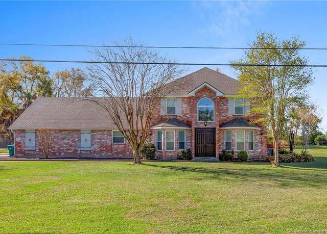 Property at 204 Audubon Avenue Avenue, Sulphur, LA 70663, 5 beds, 3.5 baths