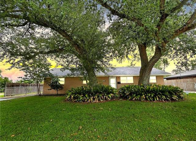 Property at 4539 Sale Lane Lane, Lake Charles, LA 70605, 3 beds, 2 baths