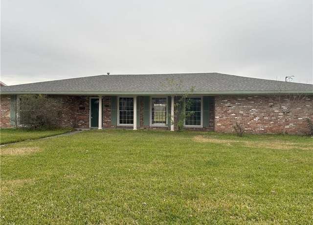 Property at 2009 Barbe Street Street, Lake Charles, LA 70601, 3 beds, 2 baths