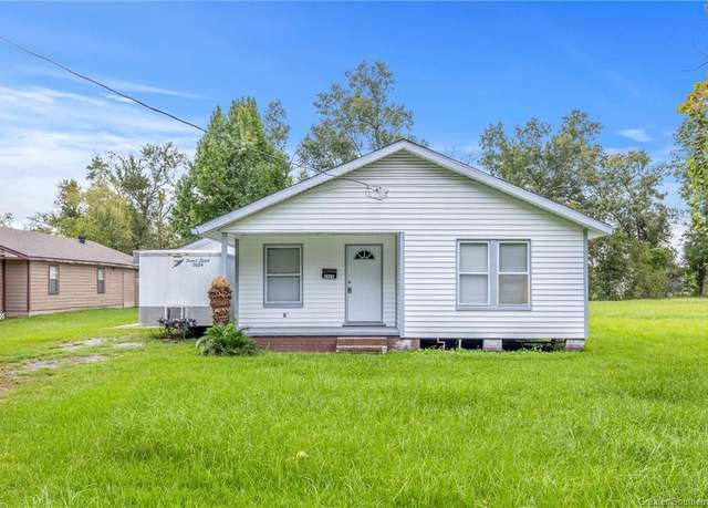Property at 2926 6th Street Street, Lake Charles, LA 70615, 3 beds, 2 baths