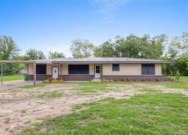 Property at 1205 West Street Street, Vinton, LA 70668, 3 beds, 2 baths