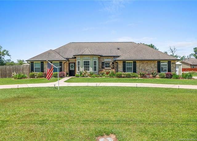 Property at 2740 Kingoak Drive Drive, Sulphur, LA 70663, 3 beds, 2 baths