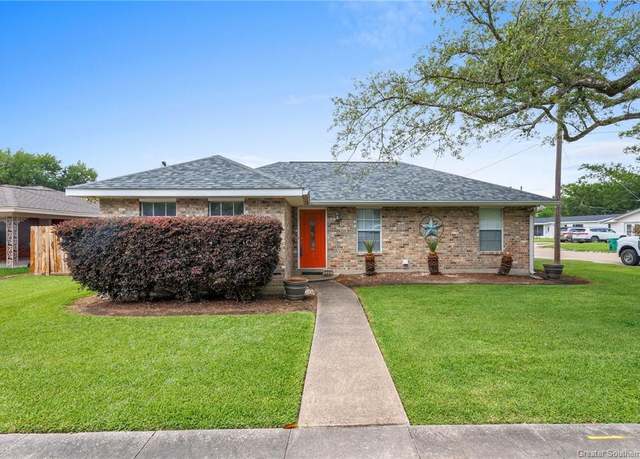Property at 1201 W Crocker Street Street, Sulphur, LA 70663, 2 beds, 2 baths