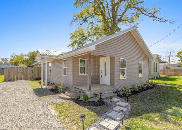 Property at 313 W Logan Street Street, Sulphur, LA 70663, 3 beds, 2 baths
