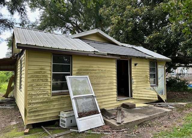 Property at 417 N 6th Street Street, Fenton, LA 70640, 3 beds, 1 bath