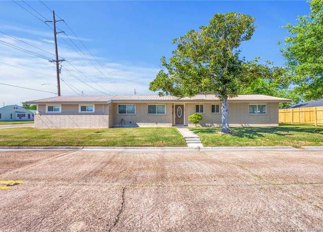 Property at 726 Rosalie Street Street, Lake Charles, LA 70601, 3 beds, 1.5 baths
