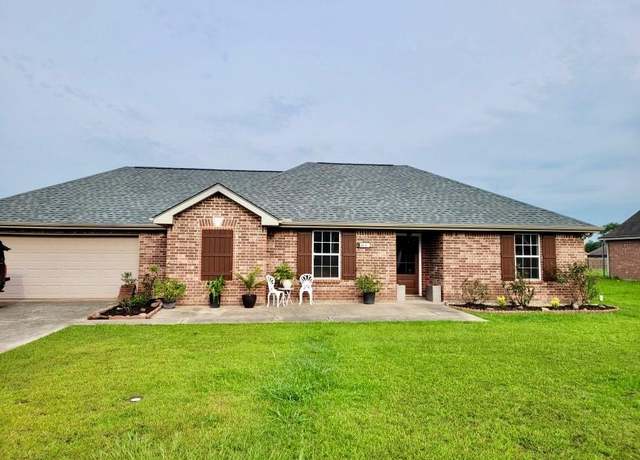 Property at 2613 E Robinswood Drive Drive, Lake Charles, LA 70611, 3 beds, 2 baths