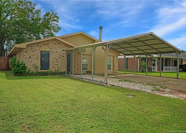 Property at 4023 Brentwood Street Street, Lake Charles, LA 70607, 3 beds, 2 baths