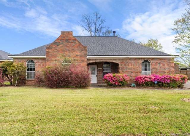 Property at 4817 Riverridge Drive Drive, Lake Charles, LA 70605, 4 beds, 3.5 baths