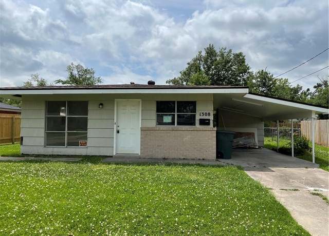 Property at 1308 Sage Drive Drive, Lake Charles, LA 70607, 3 beds, 1 bath