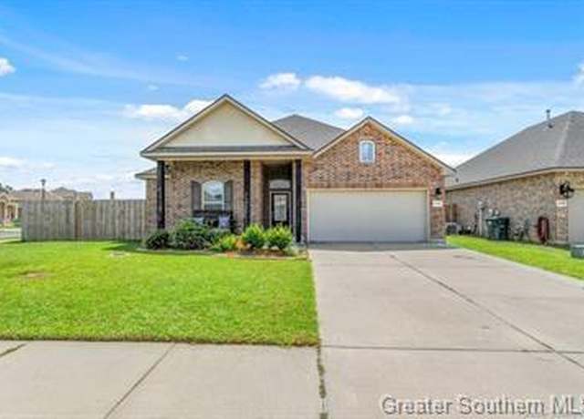 Property at 2248 N Lake Michele Circle Circle, Lake Charles, LA 70607, 4 beds, 2 baths