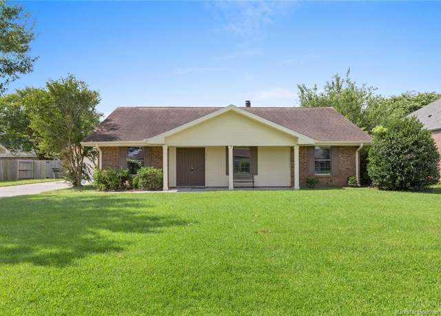 Property at 1317 Waverly Street Street, Lake Charles, LA 70605, 3 beds, 2 baths